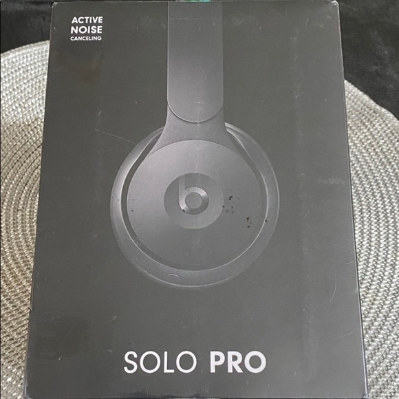 Beats Solo Pro BRAND NEW Noise Canceling Pure ANC - Picture 6 of 6